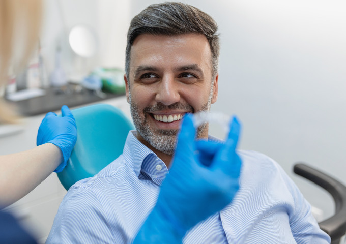 dental issues treatable with Invisalign: overcrowding, gaps, crossbite, overbite, underbite, and crooked teeth